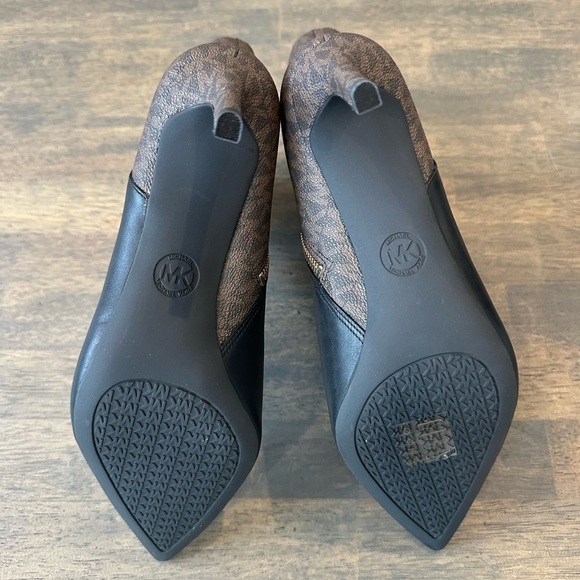 MICHAEL Michael Kors Alina Flex Bootie - Picture 7 of 8